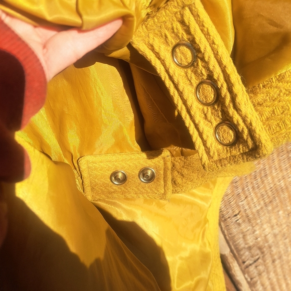 Steve Madden large cape 🌼🌻 - Picture 5 of 11